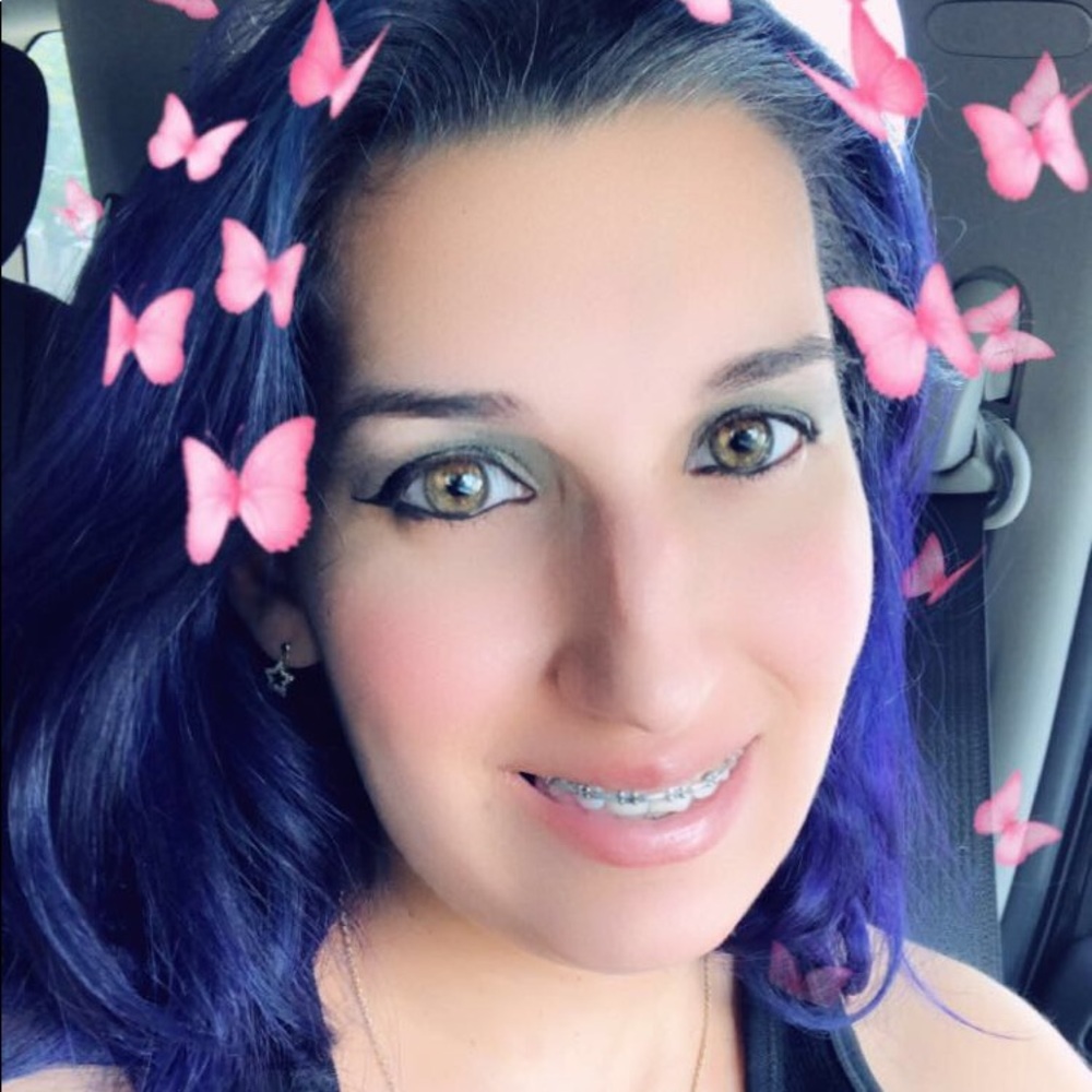 Meet your Posher, Lorena